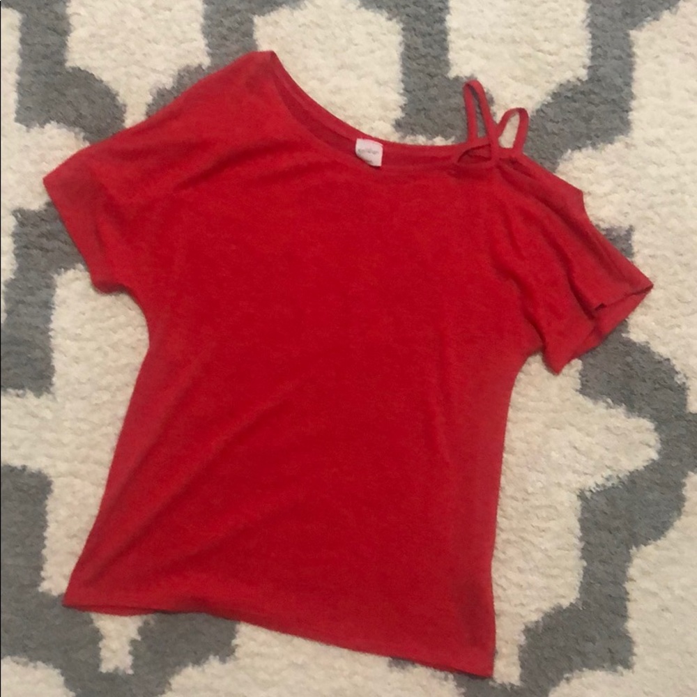 Kaileigh off the should cross strap shirt size M
